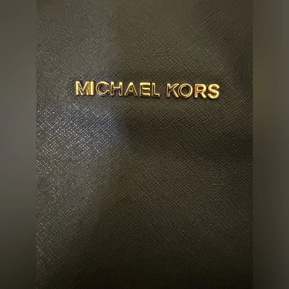 Black MICHAEL KORS , MK saffiano leather bag - Picture 2 of 12